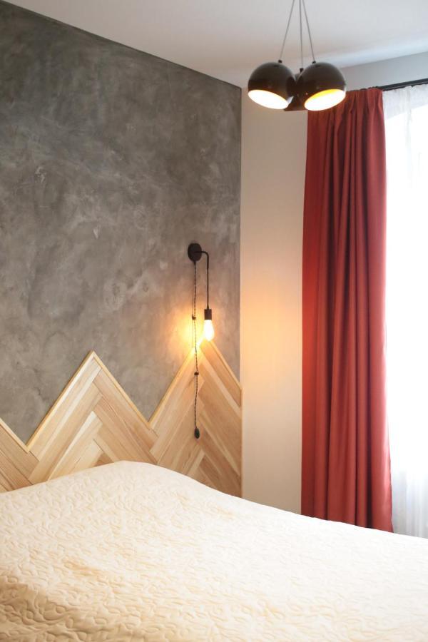 Lion King Lesya Ukrainka Apartment Lviv Ngoại thất bức ảnh