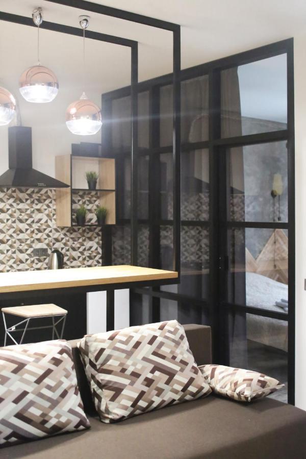 Lion King Lesya Ukrainka Apartment Lviv Ngoại thất bức ảnh